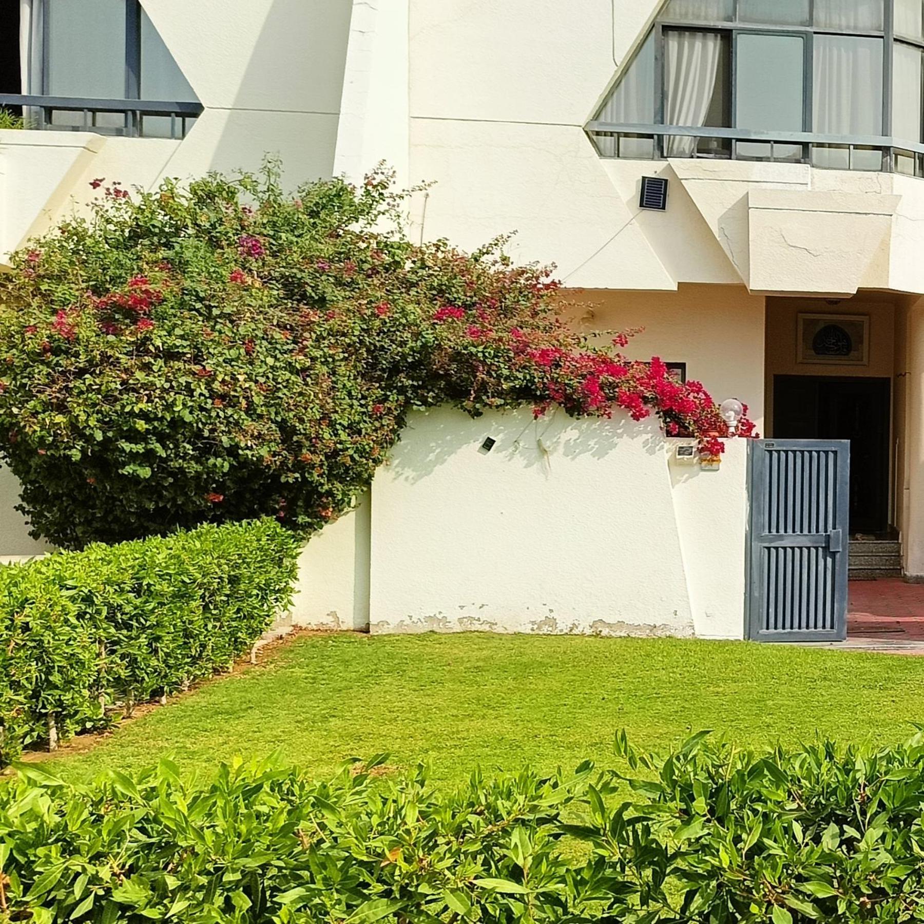 Jumeirah Beach Villa Dubai Exterior foto